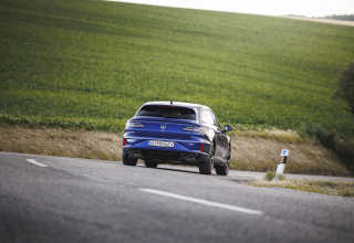 Volkswagen Arteon R Shooting Brake 014.jpg